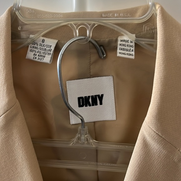 Dkny - Picture 2 of 3